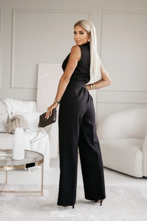 Jumpsuit Elegante Silhouette Aus Edlem Stoff