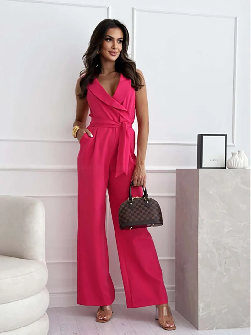 Jumpsuit Elegante Silhouette Aus Edlem Stoff