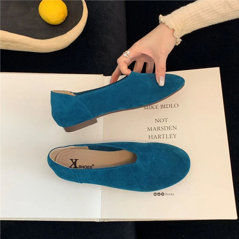 Damen elegante Slipper aus weichem Veloursleder