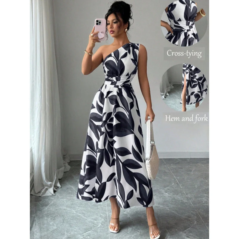 Damen Maxikleid mit asymmetrischem Schnitt und floralem Design