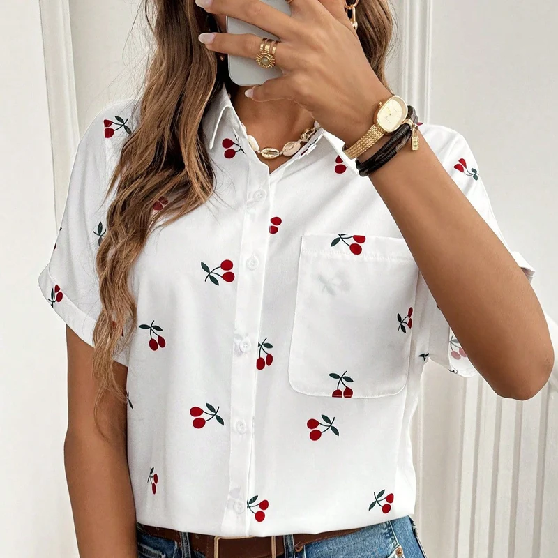 Damen Kurzarm Bluse mit Kirschmotiv und Tasche