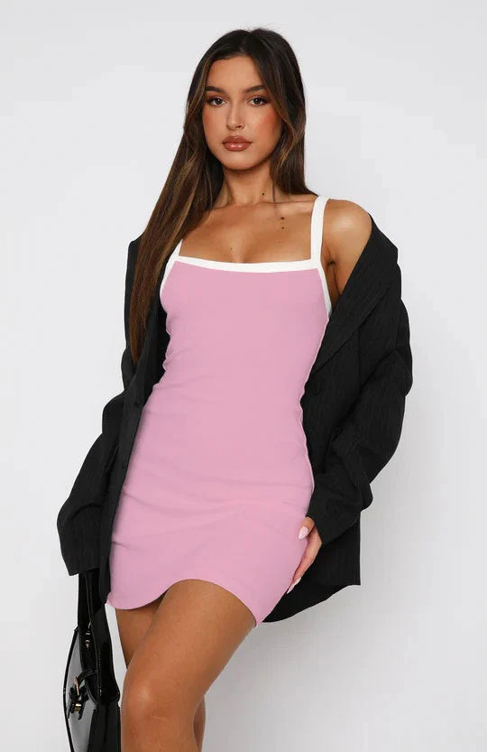 Damen Minikleid mit eleganter Trägerstruktur und figurbetontem Schnitt