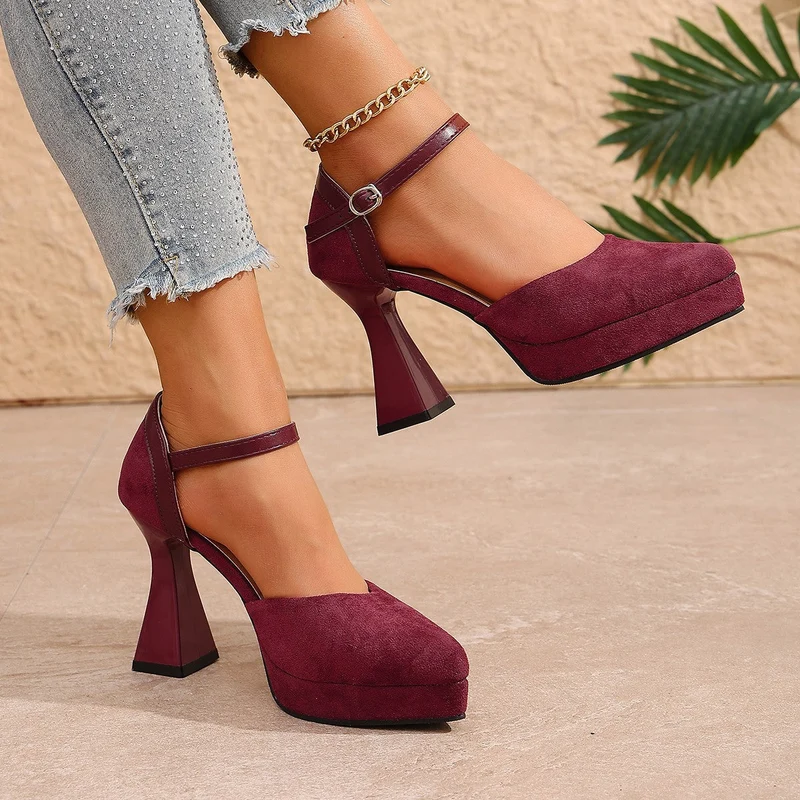 Damen Elegante Plateau-Pumps mit Riemchen
