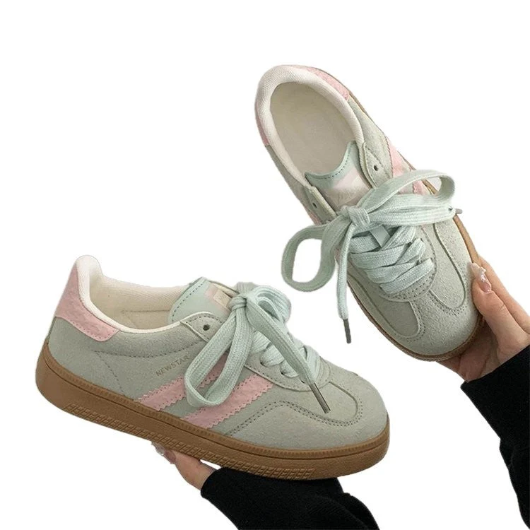 Damen Sportliche Sneakers mit reflektierenden Elementen und atmungsaktiver Oberflächenstruktur