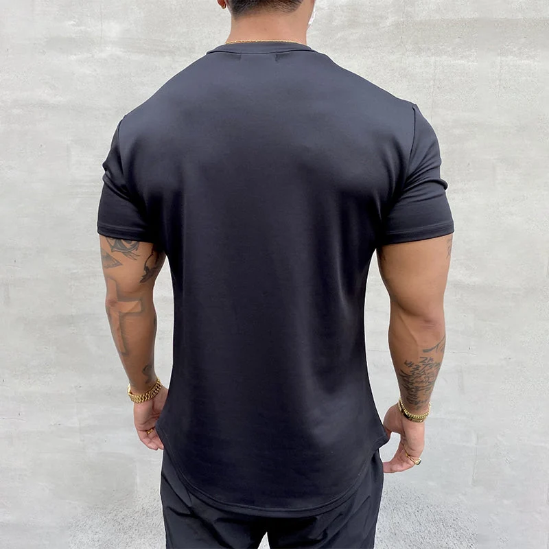 I T-Shirt aus Elastischem Sportmaterial
