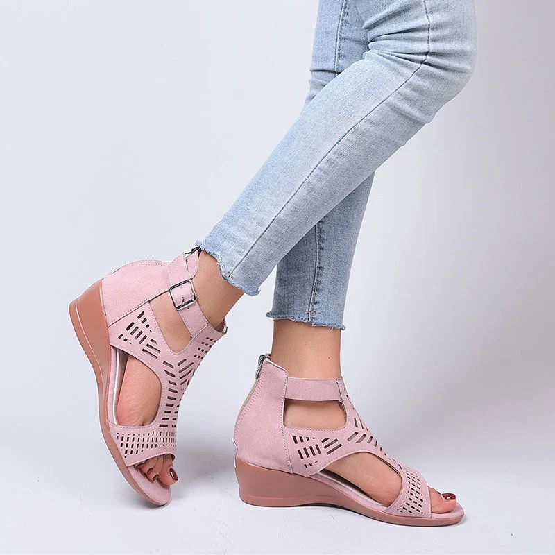 Damen Keil-Sandalen mit modischem Lochdesign und verstellbarem Riemen