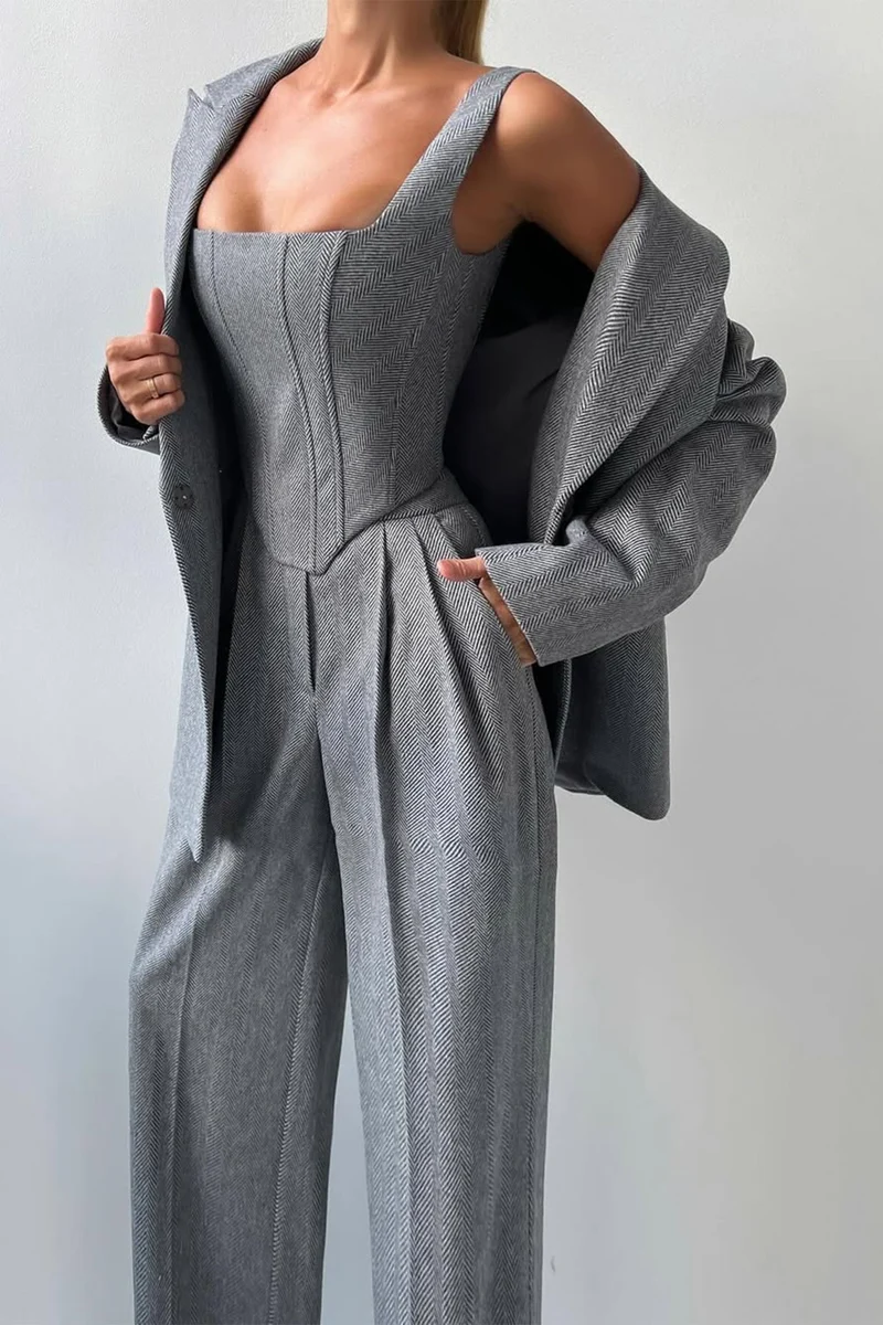 Dreiteiliger Anzug mit Doppeltem Blazer