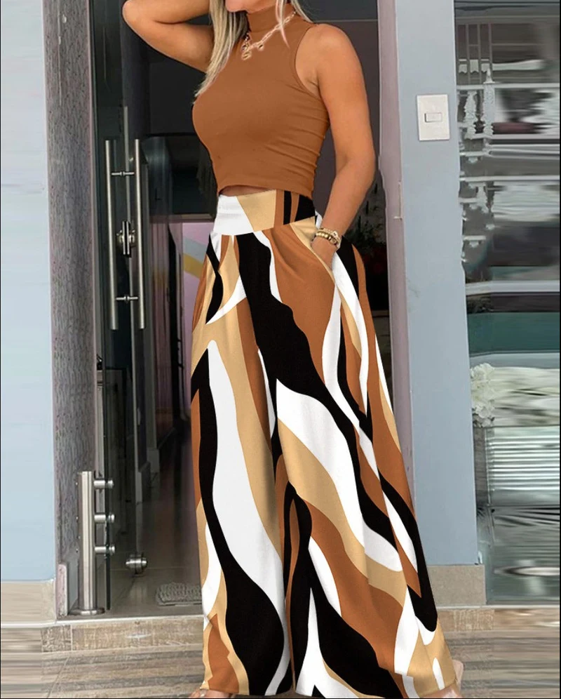 Damen angesagtes Outfit mit ärmellosem Oberteil und weitem Rock