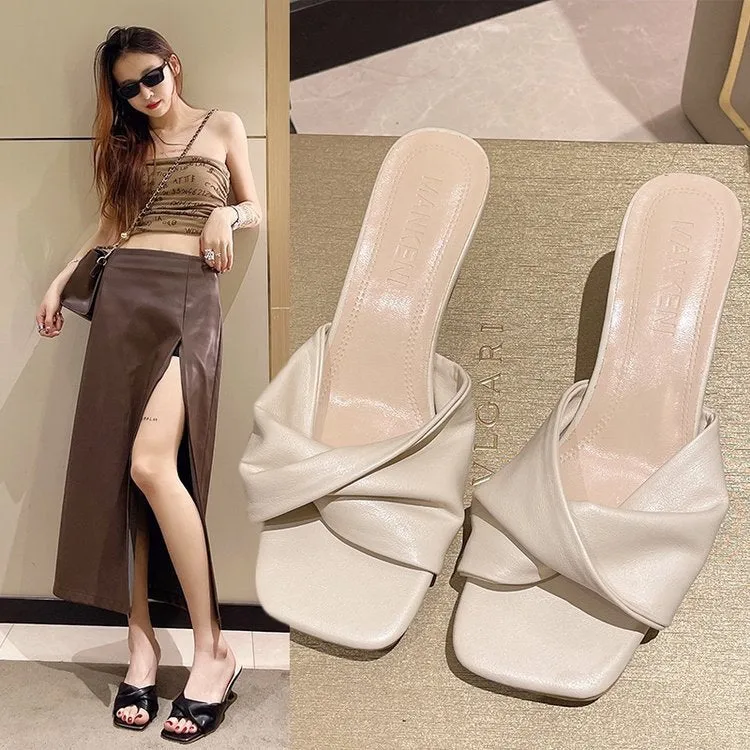 Damen Elegante Mules mit geschwungenem Riemendesign und komfortablem Absatz