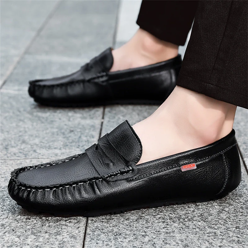 Herren Modische Mokassins mit handgenähtem Finish