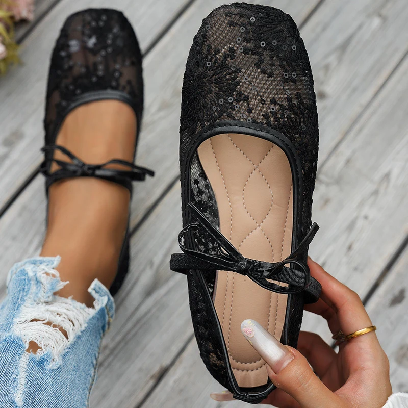 Damen elegante Spitzenschuhe mit floralem Gestaltung