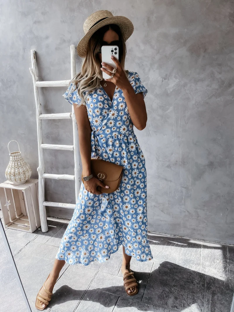 Damen florales Wickelkleid mit kurzem Ärmel und schwingendem Rock