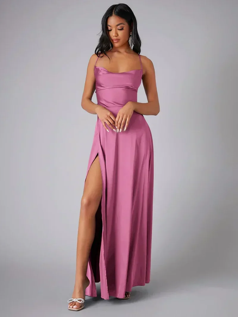 Elegantes Maxikleid Aus Satin
