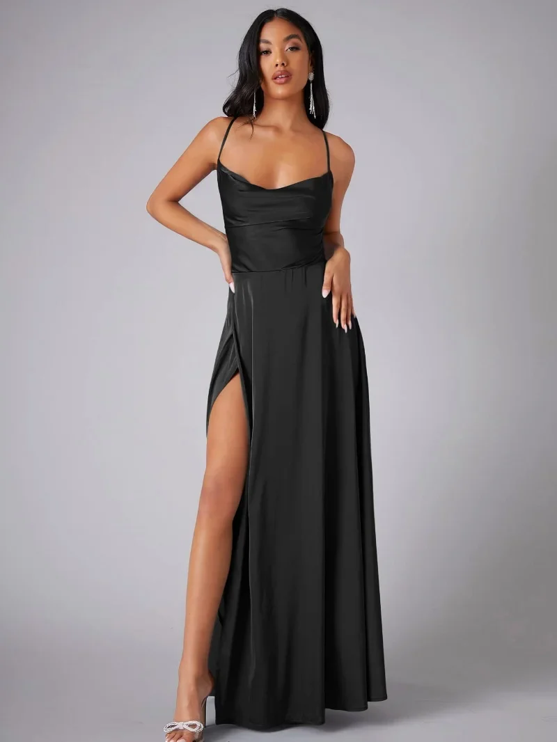 Elegantes Maxikleid Aus Satin