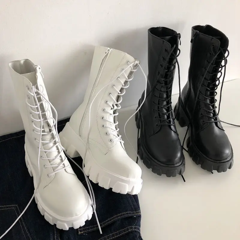 Knöchelhohe Stiefel