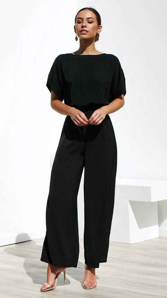 Damen Jumpsuit mit weitem Bein und elegantem Schnitt