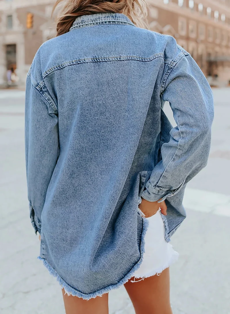 Mach jedes Outfit schöner mit dieser Jeansjacke