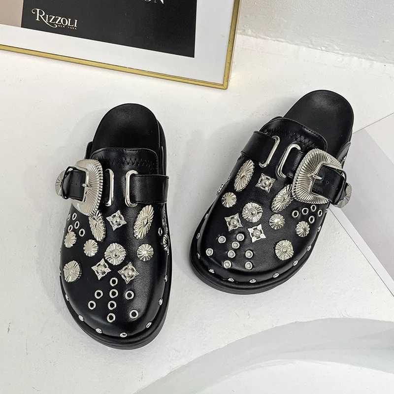 Damen nan verzierte Schlupf-Clogs mit metallischen Conchos, großer Zierschnalle und ergonomischem Fußbett