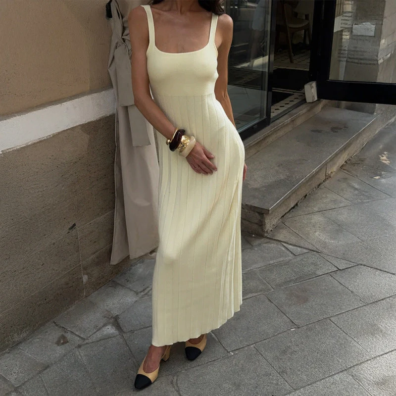 Damen Elegantes gestricktes Maxikleid mit schmalem Schnitt Nord Taschen