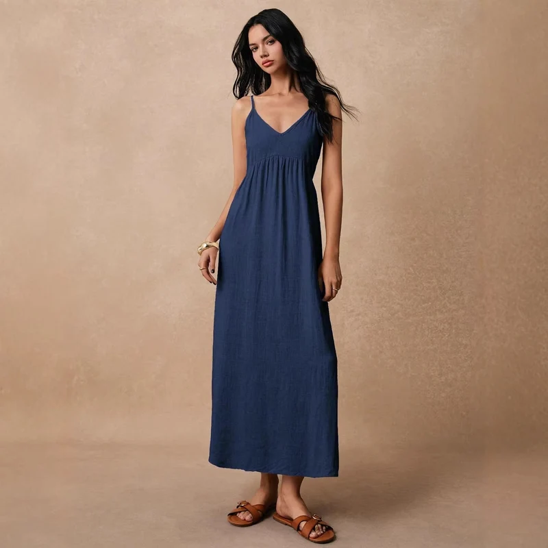 Damen Maxikleid mit feinen Spaghettiträgern und leichtem, atmungsaktivem Material Nord Taschen