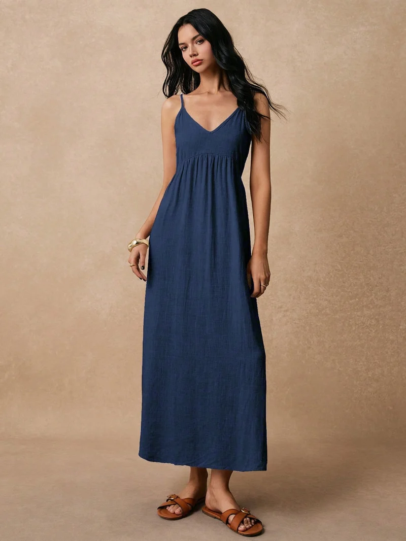 Damen Maxikleid mit feinen Spaghettiträgern und leichtem, atmungsaktivem Material Nord Taschen