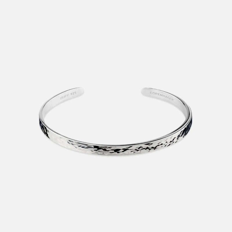 Schlankes Silberarmband mit Gehämmertem Muster für Herren