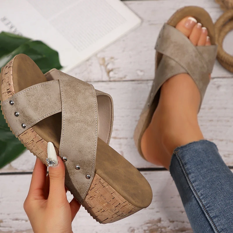 Damen Wedge-Sandalen mit komfortabler Fußbett und elegante Riemen