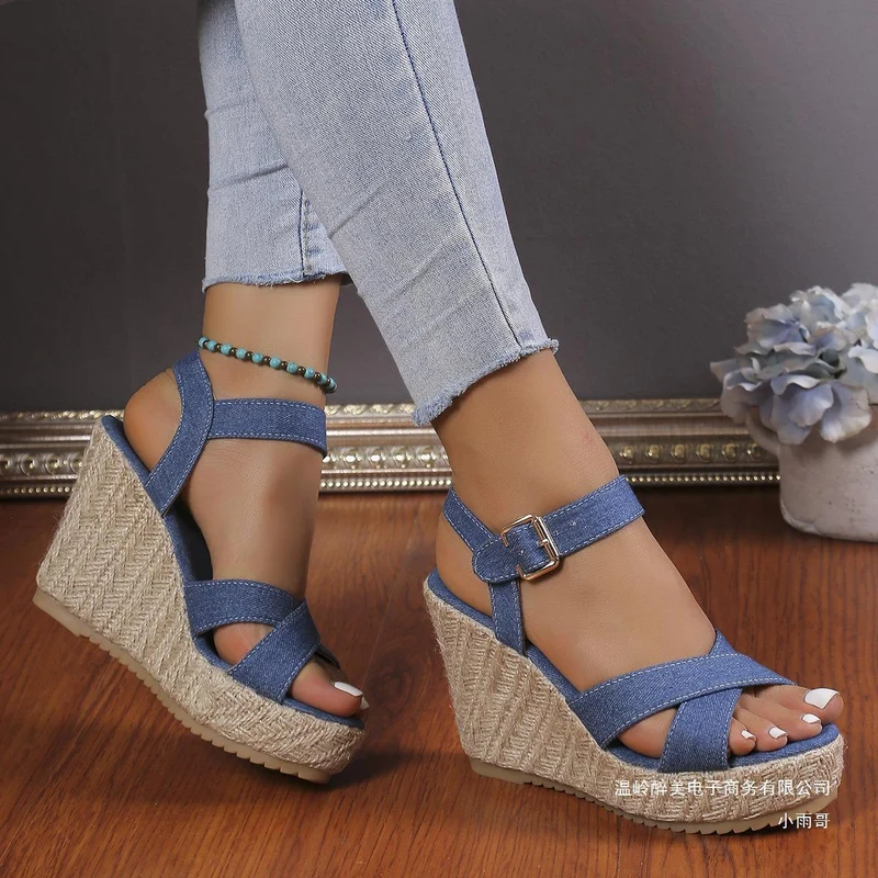Damen Wedge-Sandaletten mit geflochtenem Jute-Detail und rutschfester Sohle