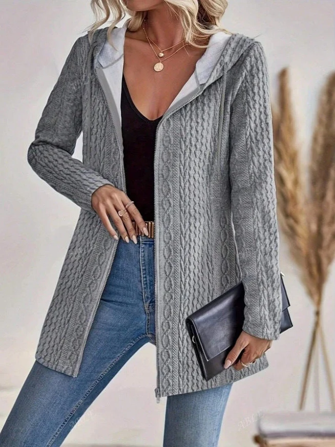 Damen Strickjacke mit Kapuze und trendigem Zopfmuster