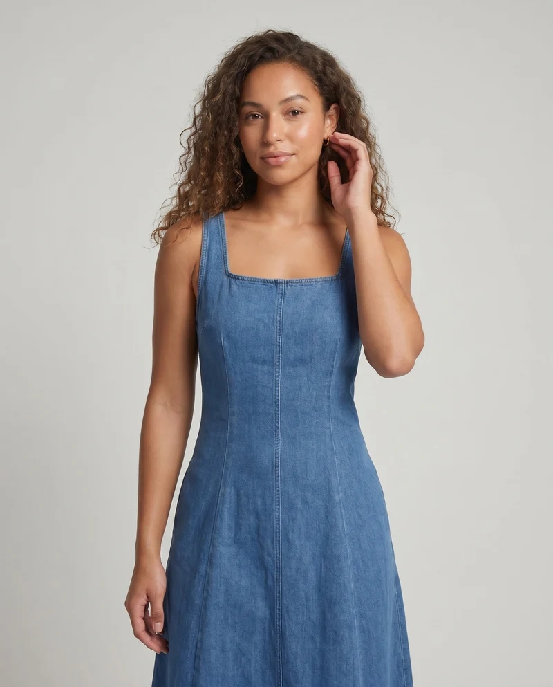 Damen Langes Sommerkleid mit schlichter Taillierung und zarten Spaghettiträgern