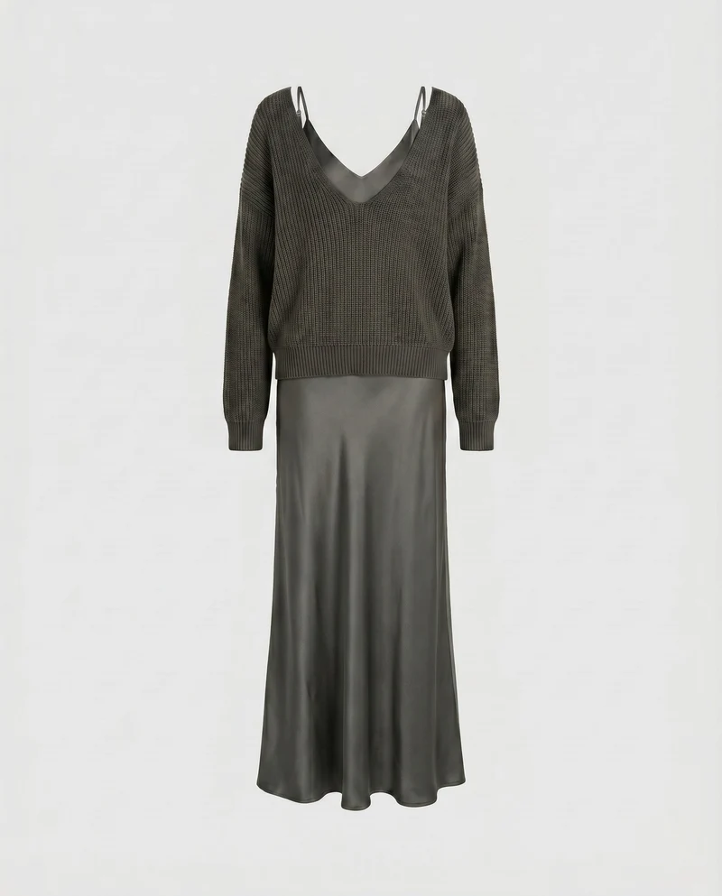 Damen Elegantes Maxikleid aus fließendem Satin mit tiefem V-Ausschnitt