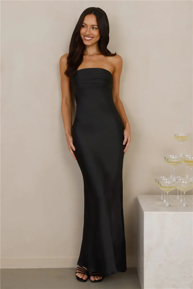 Damen Elegantes trägerloses Maxikleid mit schimmerndem Satin und figurbetontem Schnitt