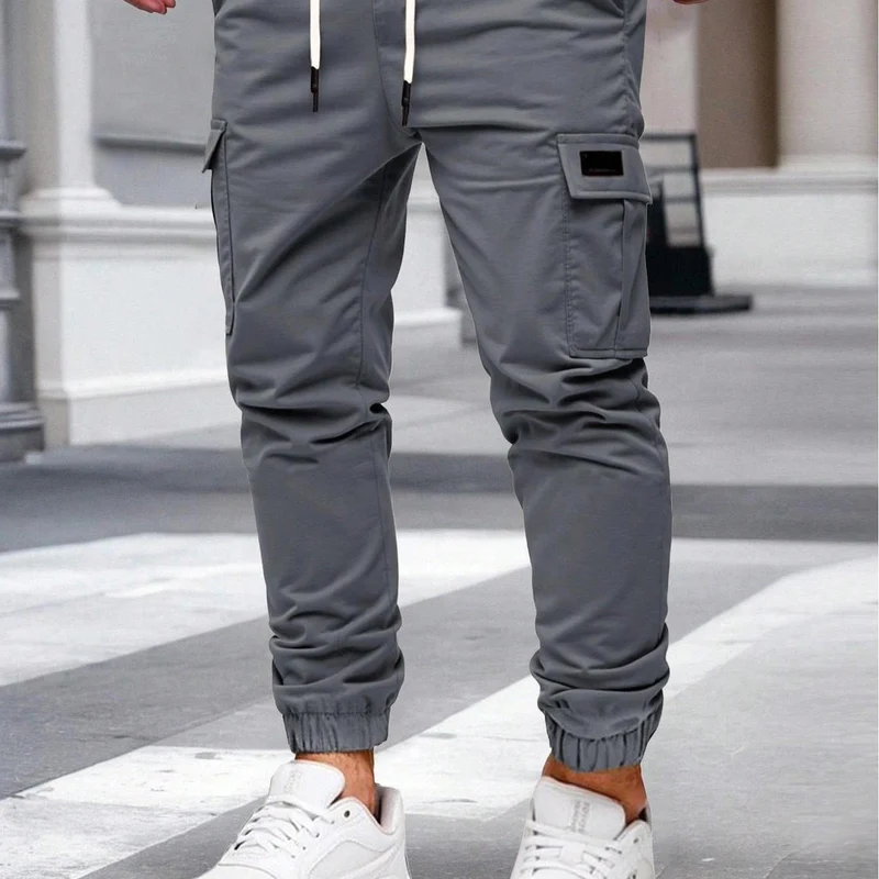 Herren Cargo-Hose mit elastischem Bund und multifunktionalen Taschen