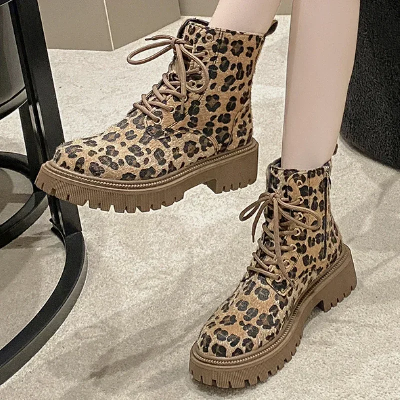 Leopardenmuster Stiefel