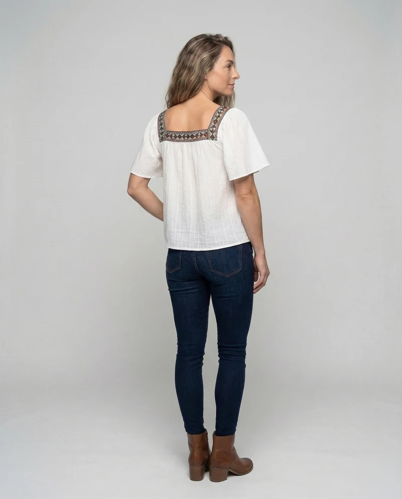 Damen leichte Boho-Bluse mit quadratischem Ausschnitt.