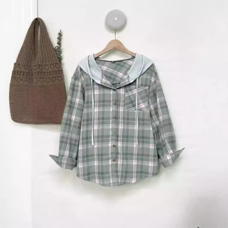 Damen nostalgische Karobluse mit Kapuze und Knopfverschluss