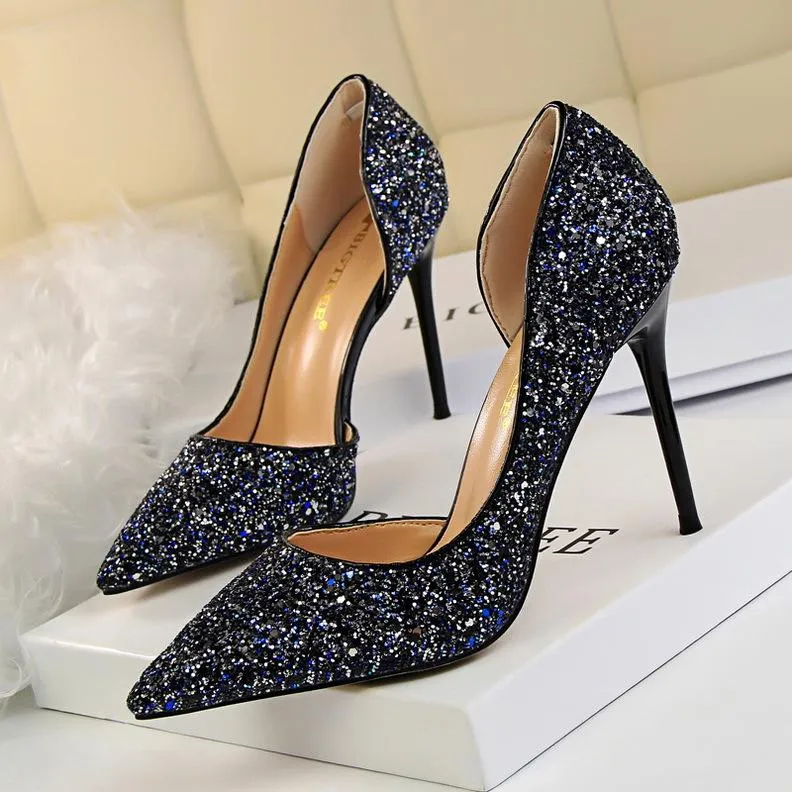 Elegante Glitzernde Nadelabsätze