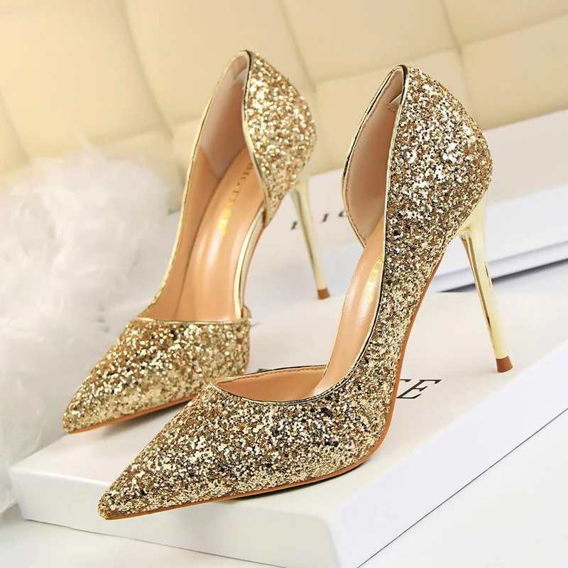 Elegante Glitzernde Nadelabsätze