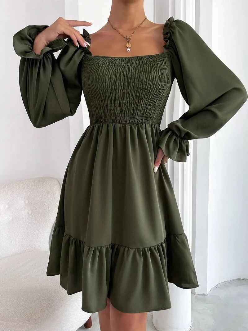 Damen Luftiges Minikleid mit Puffärmeln und Rüschendetails Nord Taschen