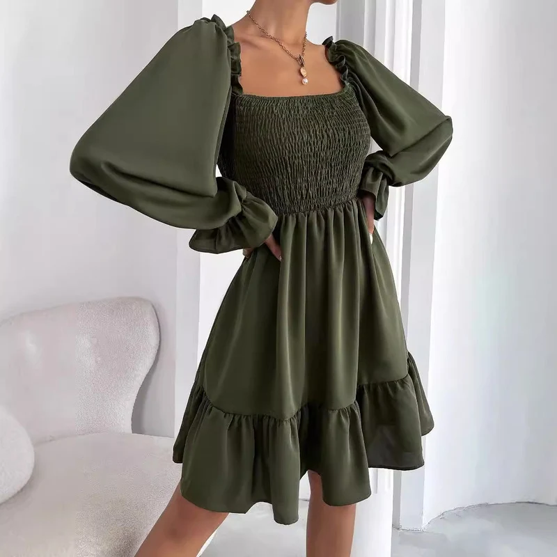 Damen Luftiges Minikleid mit Puffärmeln und Rüschendetails Nord Taschen