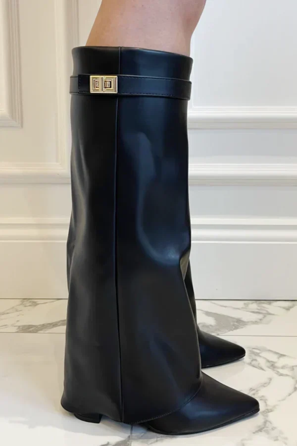 Hochwertige kniehohe Stiefel aus Wildleder