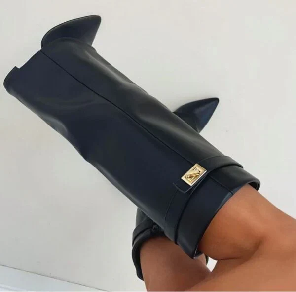 Hochwertige kniehohe Stiefel aus Wildleder
