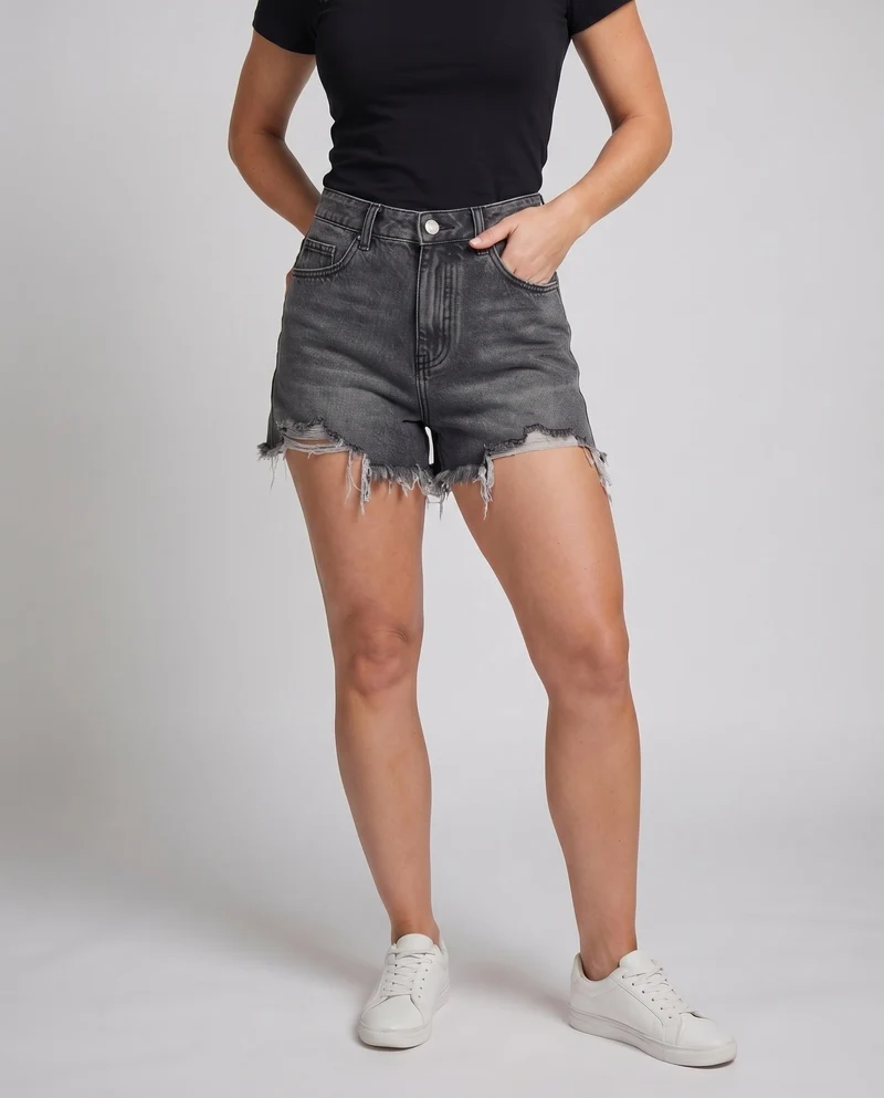 Damen Jeansshorts High-Waist Fransensaum Used-Effekt