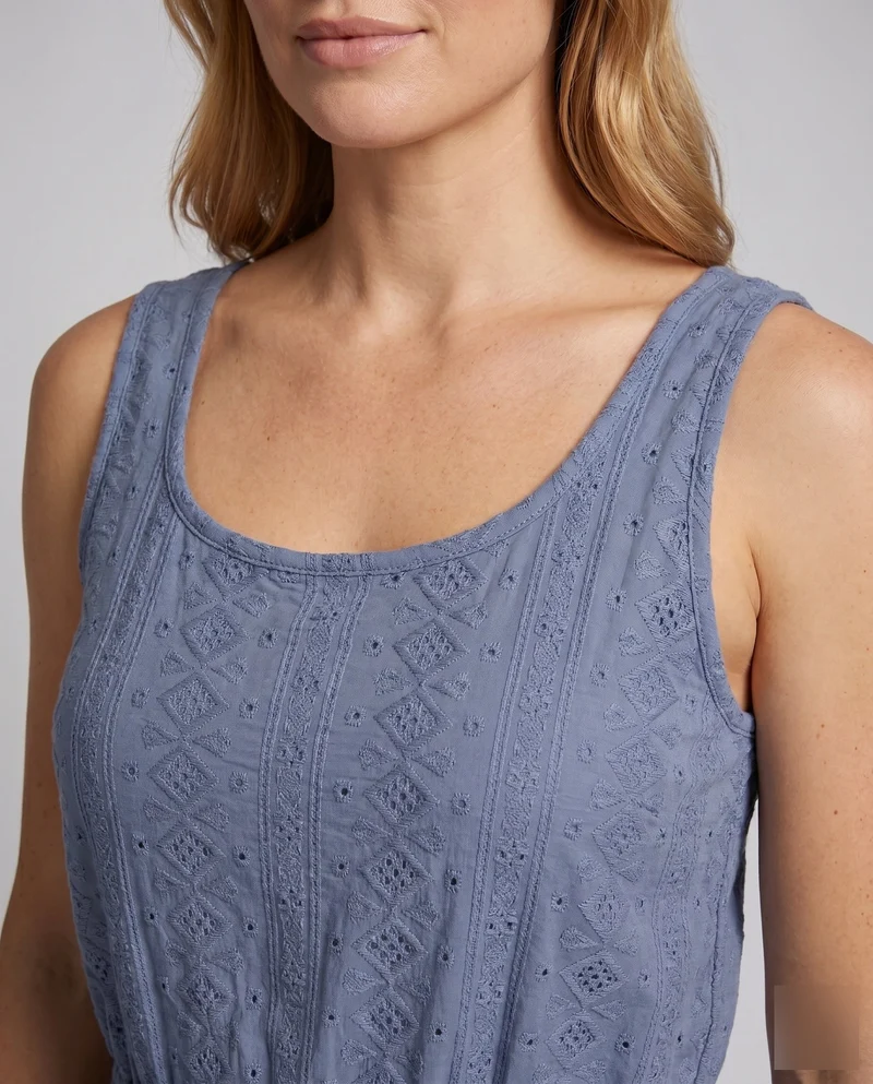 Damen lässiges Minikleid mit taillierter Silhouette und gewNord Taschentem Strukturmuster