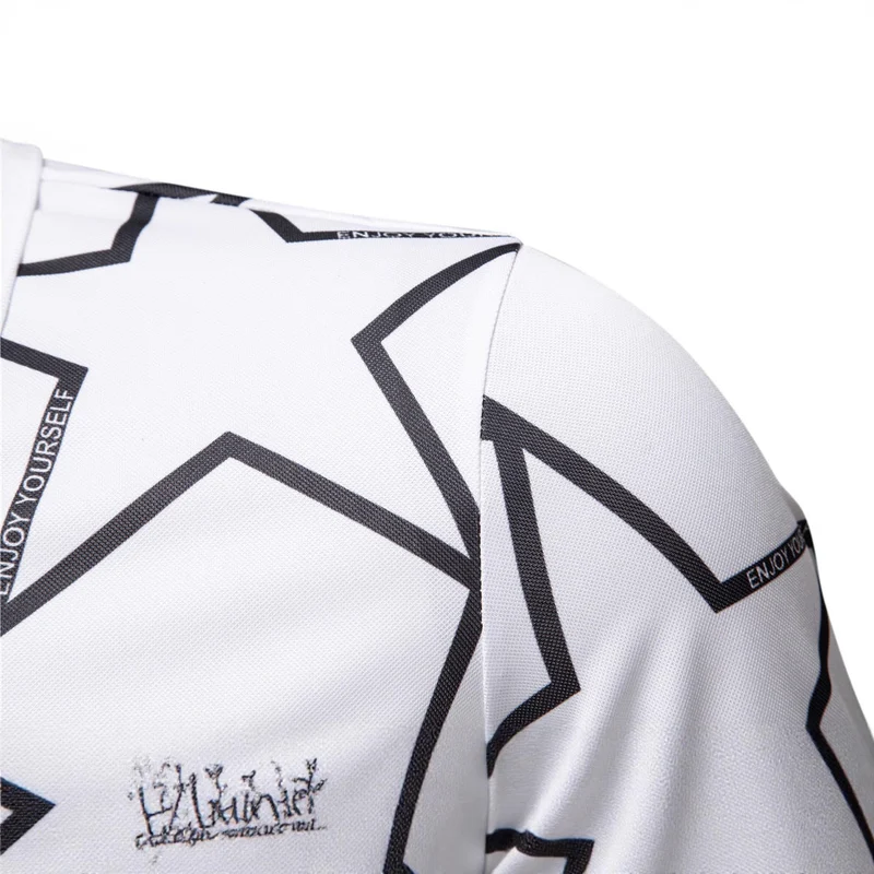 Herren Poloshirt mit modernem Sternen-Design und atmungsaktiven Materialien