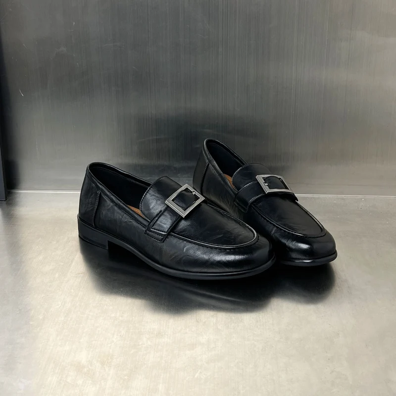 Damen elegante Mokassins mit modischer Schnallenverzierung