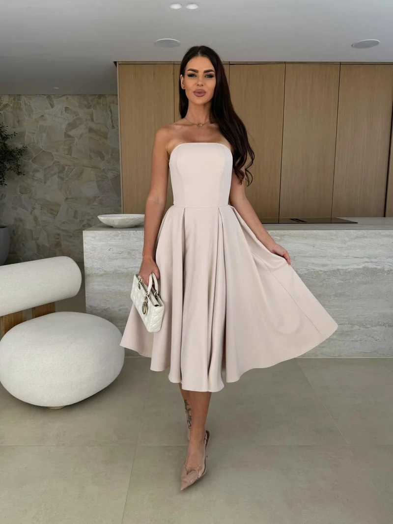 Damen elegantes Cocktailkleid mit trägerlosem Design