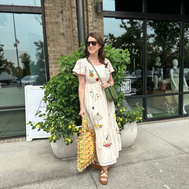 Damen Sommerkleid mit buntem Stickdesign und lockerem Schnitt