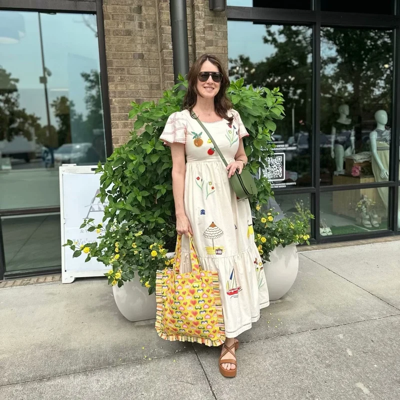Damen Sommerkleid mit buntem Stickdesign und lockerem Schnitt