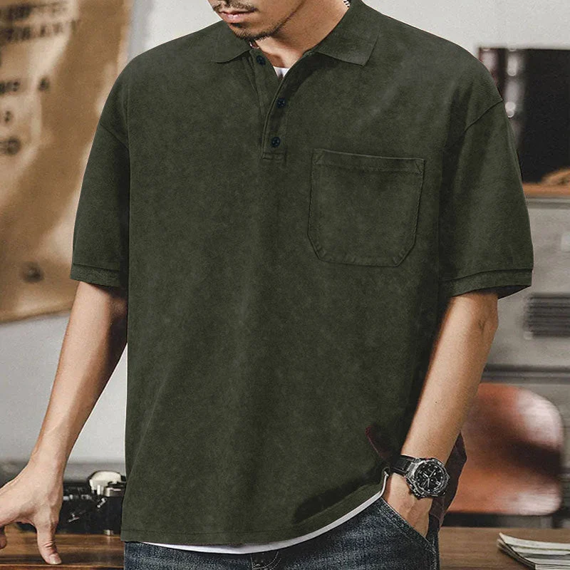 Herren nan locker geschnittenes Baumwoll-Poloshirt mit aufgesetzter Brusttasche und kurzer Knopfleiste
